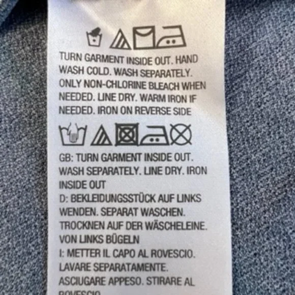 Bob Mackie Women's Top Medium - Picture 9 of 13